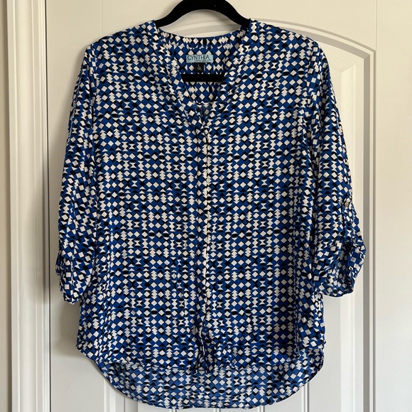 Cynthia Rowley Tops - Cynthia Rowley Geometric Button Down Blouse Size Large